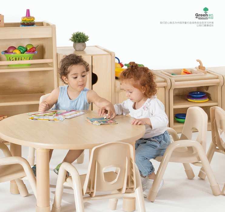 华森葳的产品线覆盖了幼儿园空间的各个方面，从室内家具到户外游乐设备，一应俱全