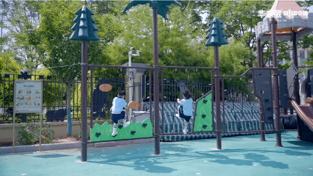 钢塑高端系列|亚特兰大城堡——钻爬攀滑锻造勇气与协作 钢塑高端系列|亚特兰大城堡——钻爬攀滑锻造勇气与协作